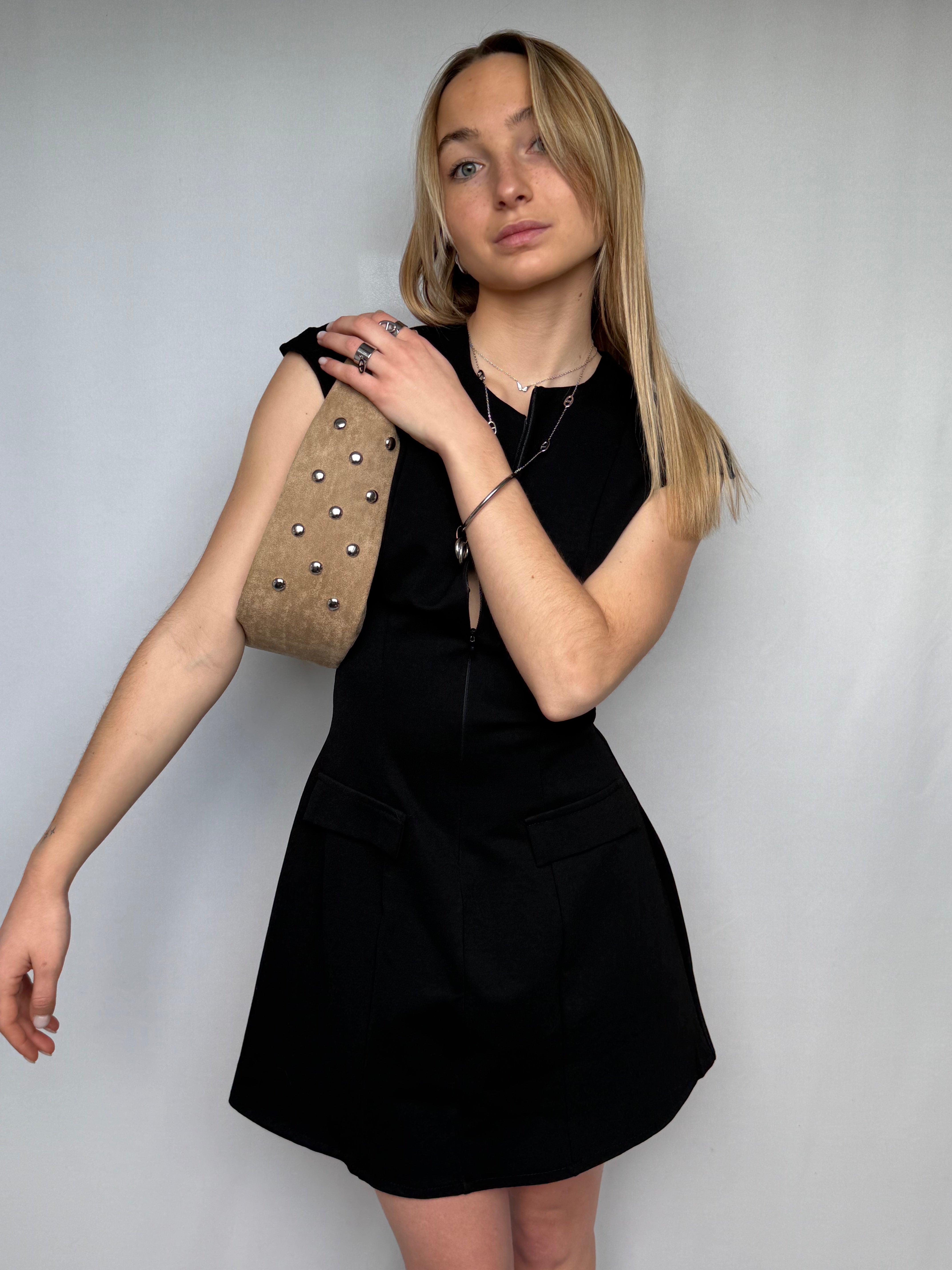 Robe VICTORIA